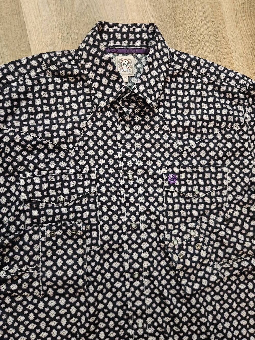Cinch Men's Pearl Snap Western shirt sz XS purple Geometric diamond print pocket